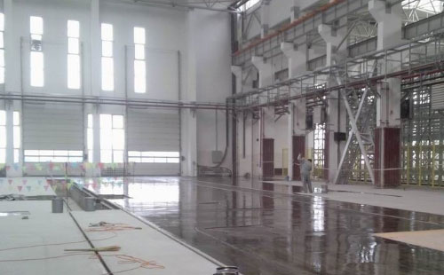 革吉通用环氧地坪中涂